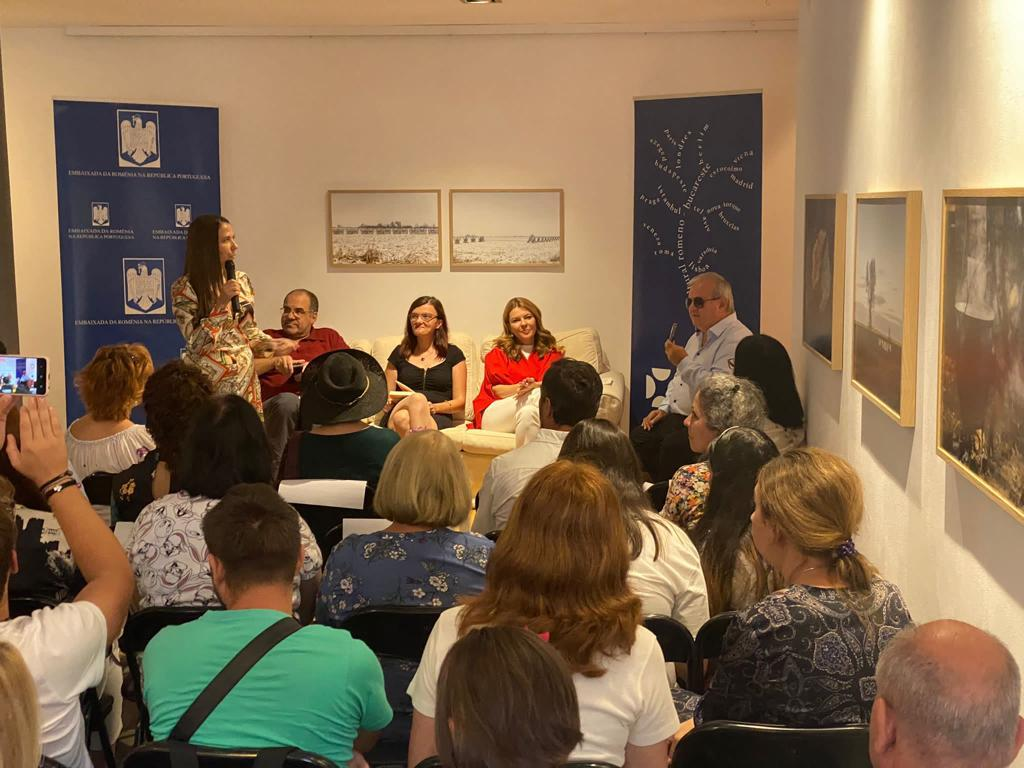 Lansarea in portugheza a romanului O vara ce nu mai apune  de Radu Sergiu Ruba