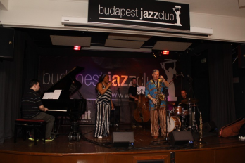 Locomotiva Jazz la Budapesta si Seghedin cu vagoane din Romania, Cuba si Ungaria