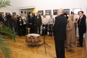 Traditii populare, expozitia artistilor fotografi din Romania si Ungaria